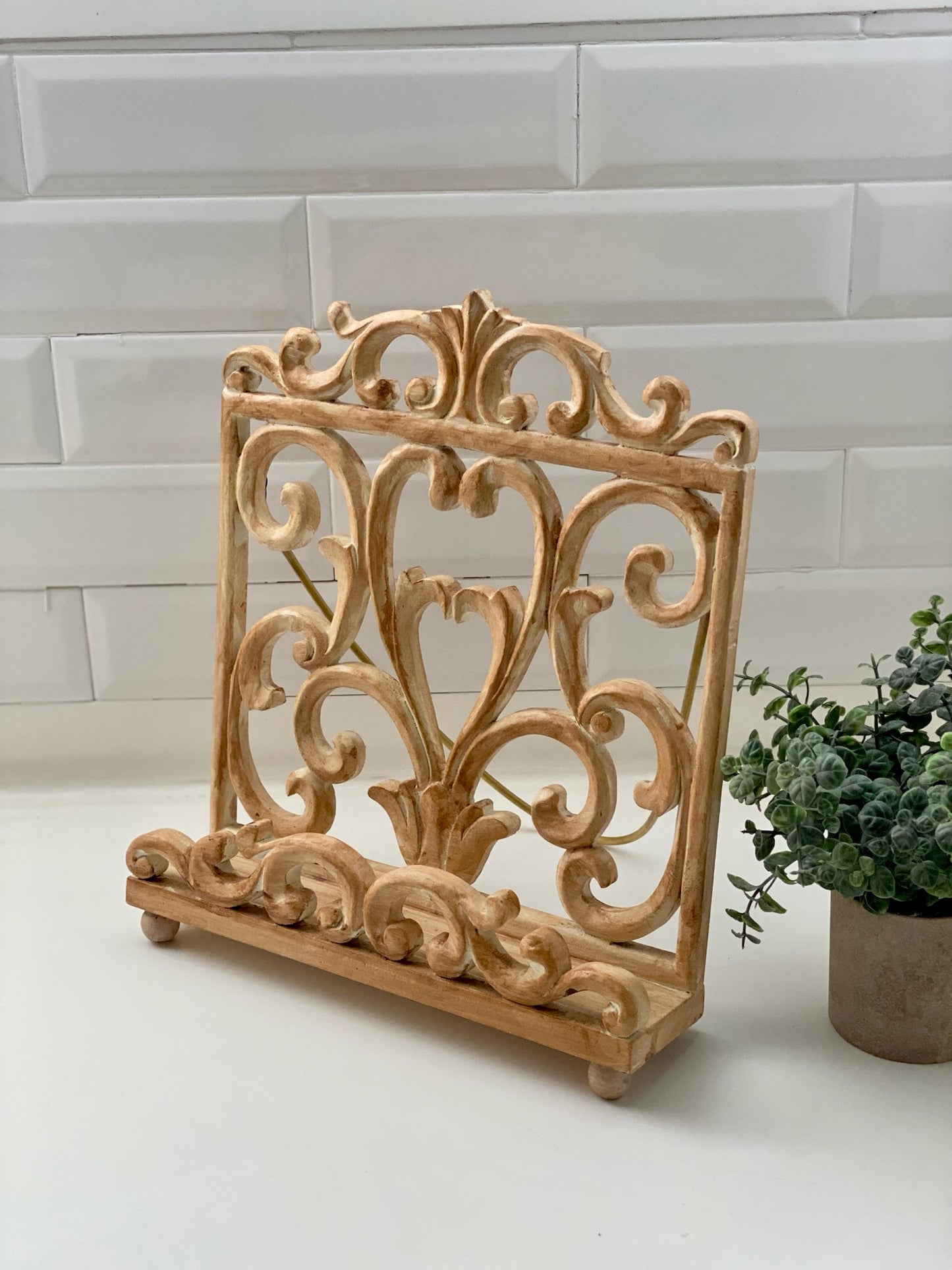 Scroll Book Stand