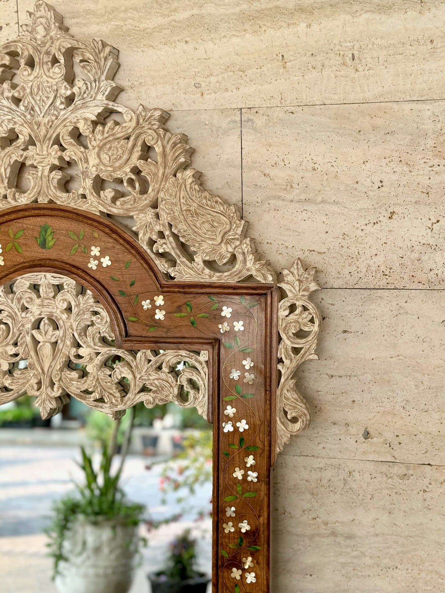 Bayla Mirror