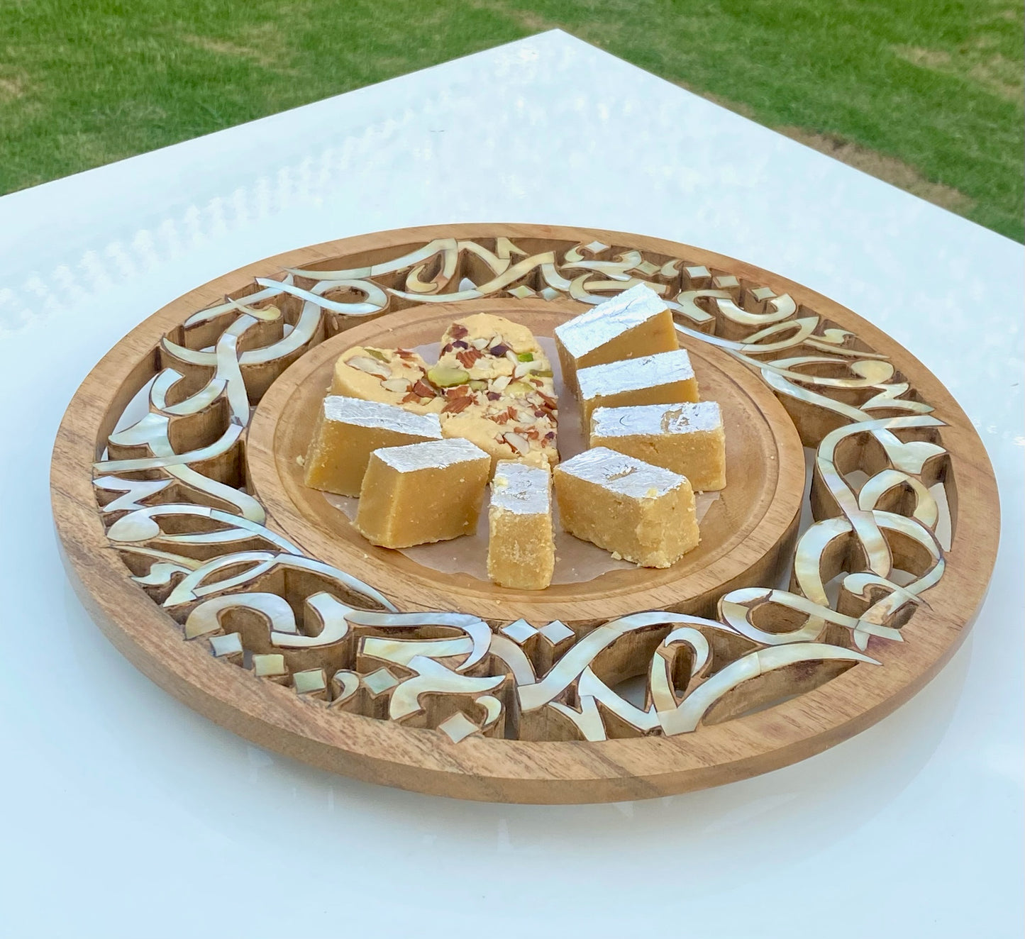 Bikhair Serving Plate