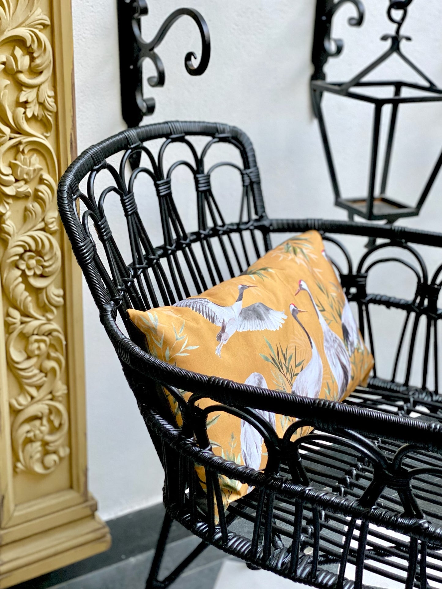 Scroll Chair