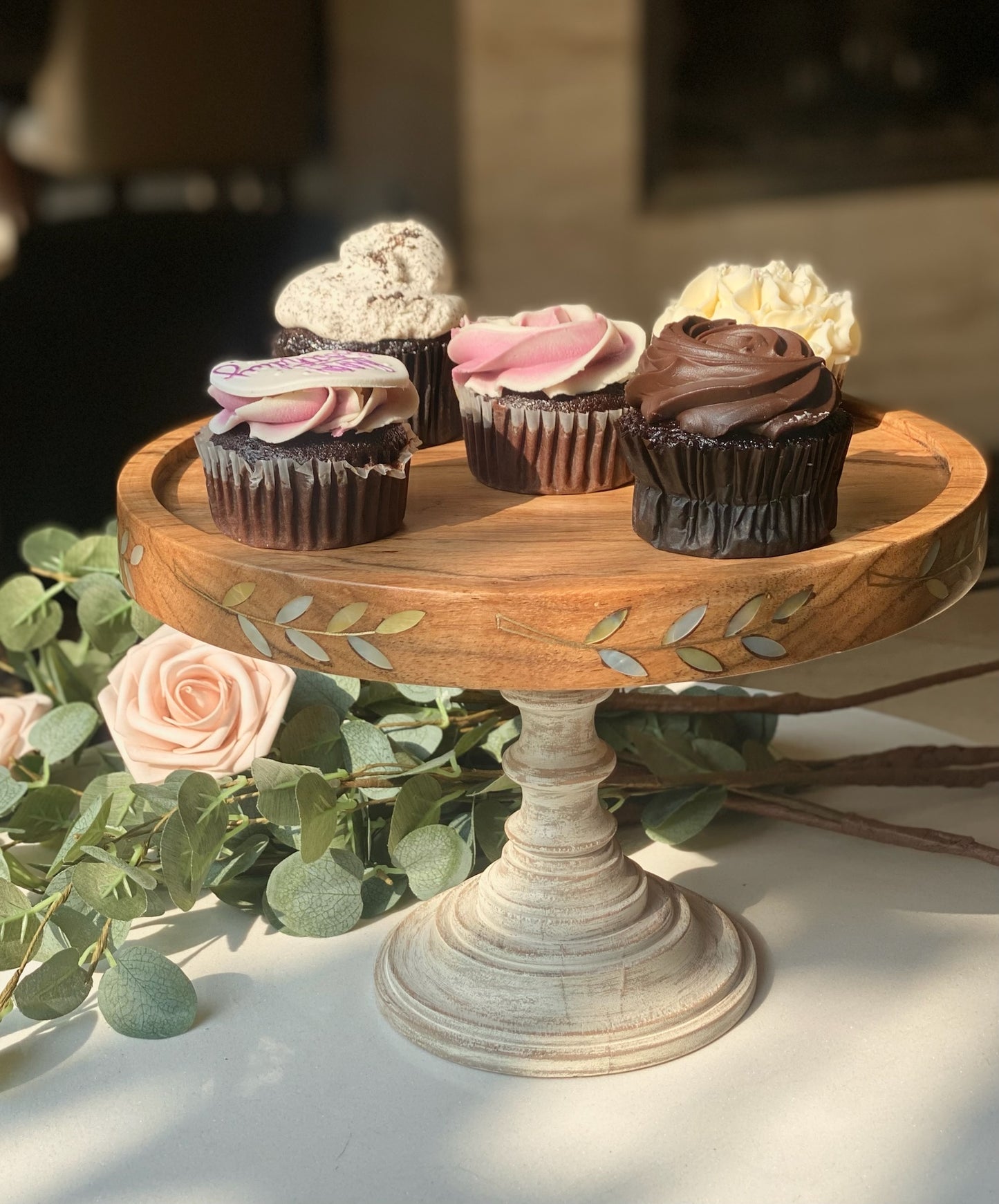 Mother of Pearl Snack / Cake Pedestal